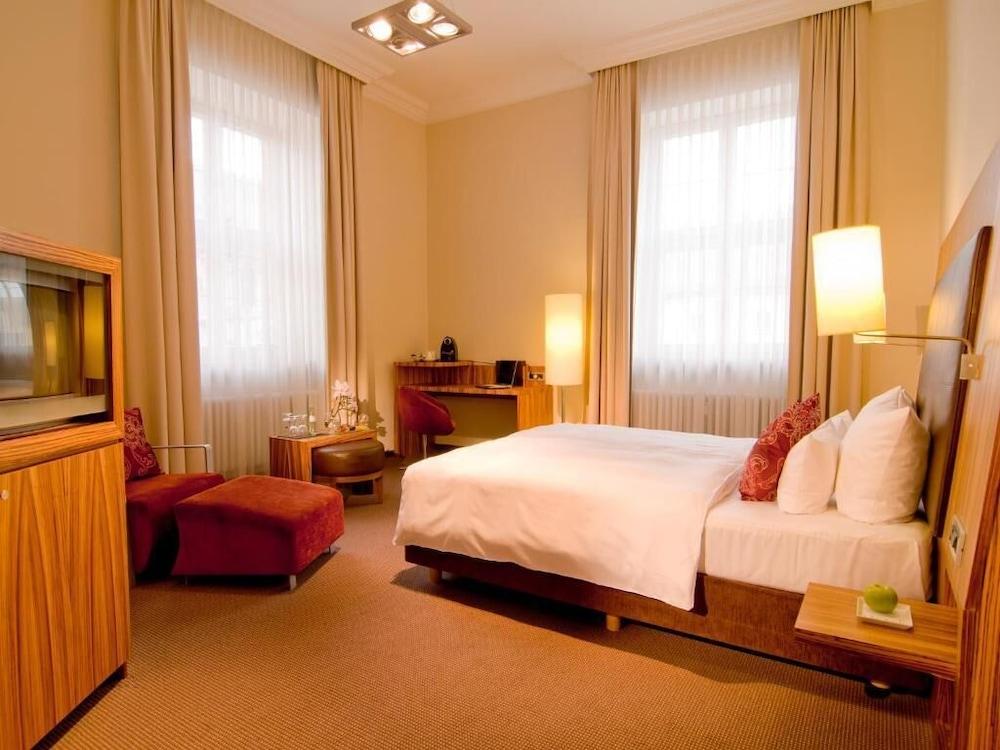 Herzogshof - Boutique-Hotel Am Dom Регенсбург Екстер'єр фото